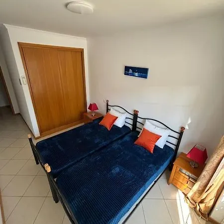 Blue Sun Apartment *